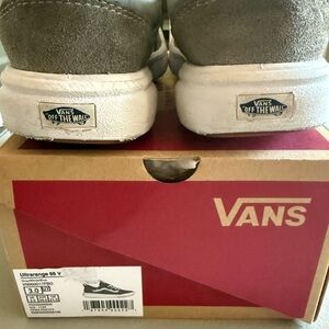 VANS UltraRange V Shoe Multi-Terrain, Easy-On, Cushioning | Size 3Y | Blue/Gray